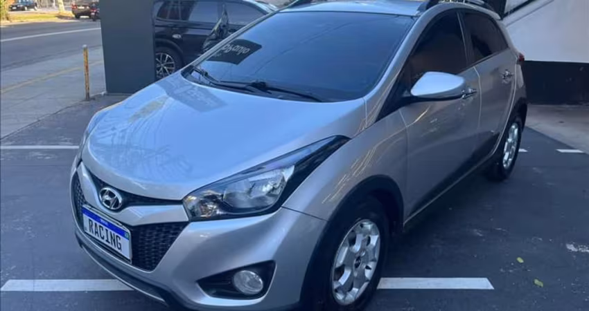 HYUNDAI HB20X 1.6 16V Premium - 2014/2014
