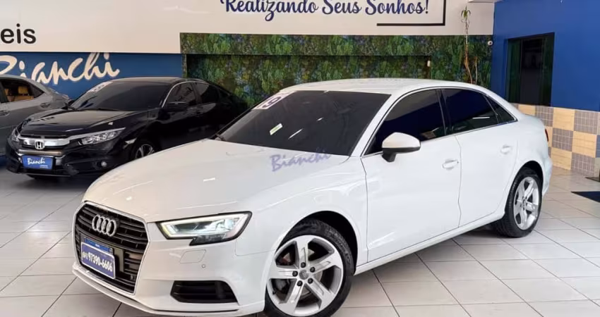 Audi A3 Sed. P.Plus 1.4 25Anos Flex TFSI Tip.  - Branca - 2019/2019