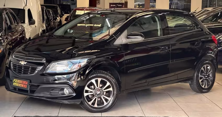 CHEVROLET ONIX 1.4 MPFI LTZ 8V FLEX 4P AUTOMATICO 2013