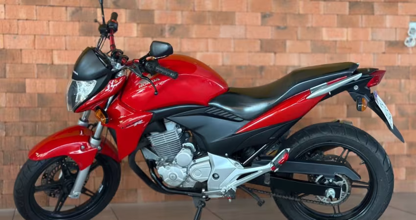 CB300R 2014 Impecável