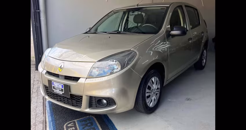 RENAULT SANDERO Authentique Hi-Flex 1.0 16V 5p