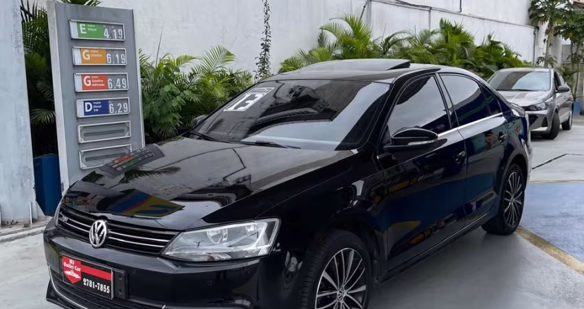 Volkswagen Jetta Highline 2.0 TSI 16V 4p 2013