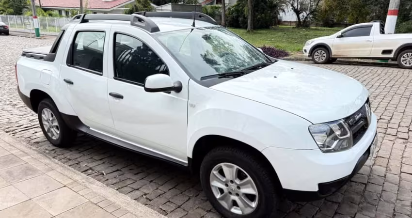 RENAULT OROCH 16 EXP42 2016