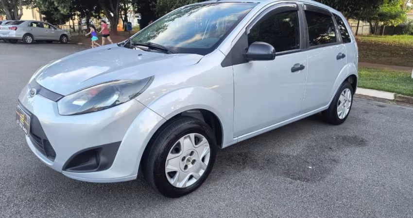 fiesta hatch 1.0 4p 2013 completo excelente