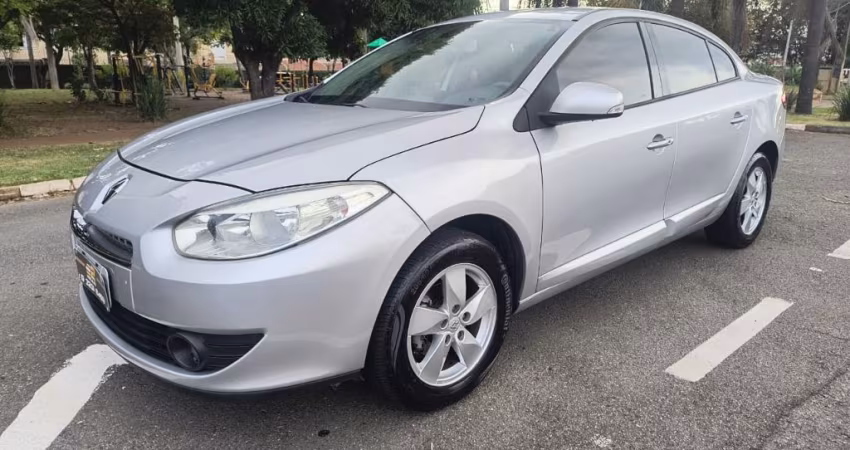 fluence dynamique 2.0 automatico 2012 completo veja