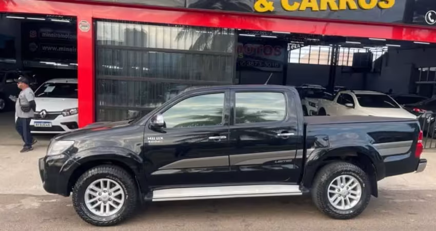 Toyota HILUX 3.0 SRV 4X4 CD 16V TURBO INTERCOOLER DIESEL 4P AUTOMÁTICO