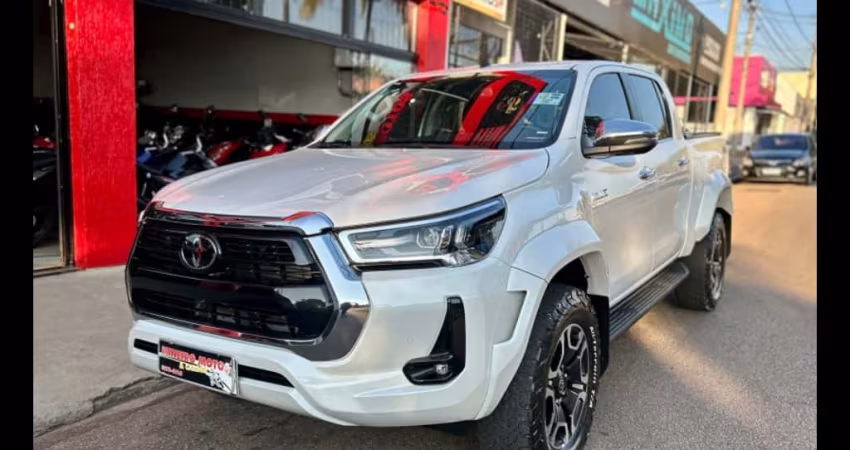 Toyota HILUX 2.8 D-4D TURBO DIESEL CD SRX 4X4 AUTOMÁTICO
