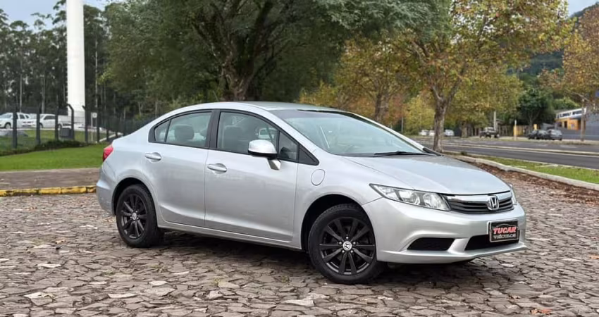 HONDA CIVIC Sedan LXS 1.8/1.8 Flex 16V Aut. 4p