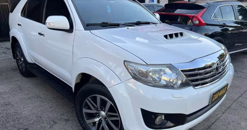 TOYOTA HILUX SW4 SRV 7L 4X4 2013/2013