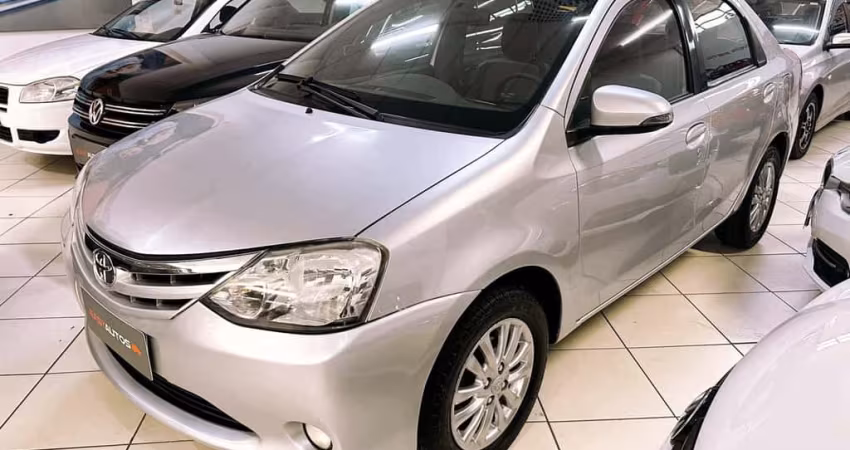 ETIOS XLS SEDAN 1.5 - 2016