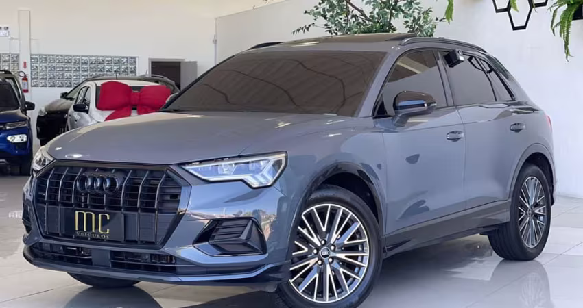 Audi Q3 Black Ed. 1.4 TFSI Flex/Black S-tron.
