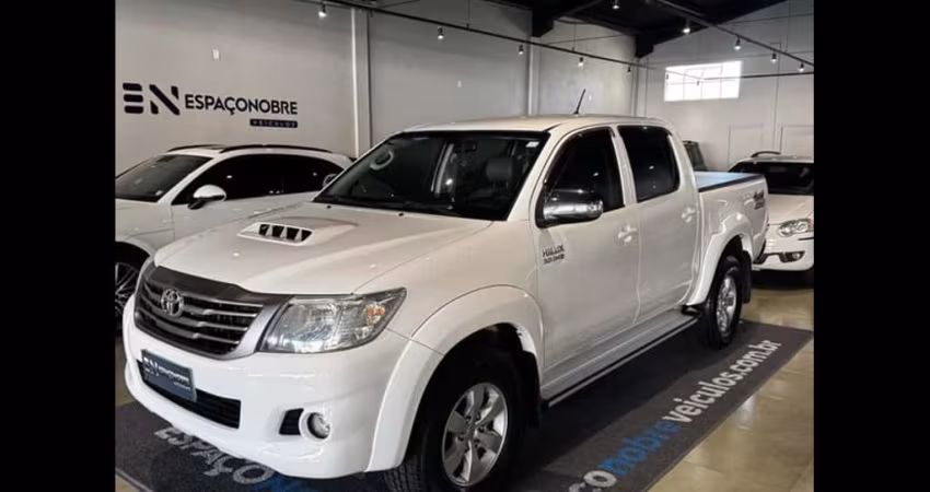TOYOTA HILUX CD4X4 SRV 2015