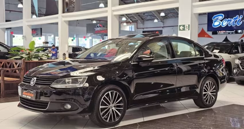 VOLKSWAGEN JETTA 2.0 TSI HIGHLINE 211CV GASOLINA 4P TIPTRONIC
