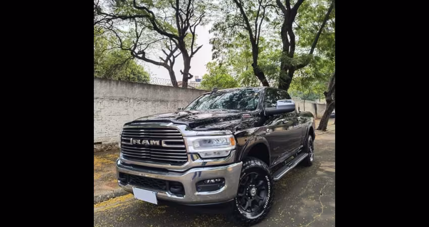 RAM 3500 6.7 LARAMIE CD 4X4 TURBO 4P