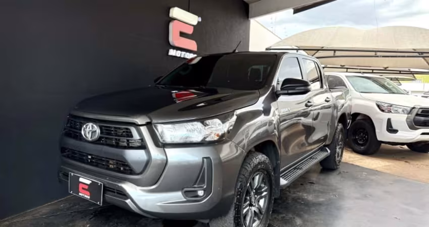 TOYOTA HILUX 2.8 SR CHALLENGE 4X4 CD TDI 4P