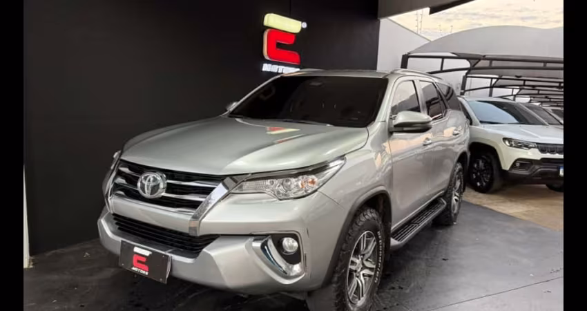 TOYOTA HILUX SW4 2.7 SRV 4X2 16V