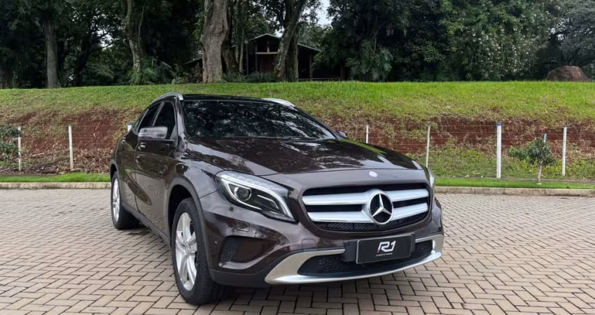 MERCEDES-BENZ GLA 200 200 Vision 1.6/1.6 TB 16V Flex Aut.