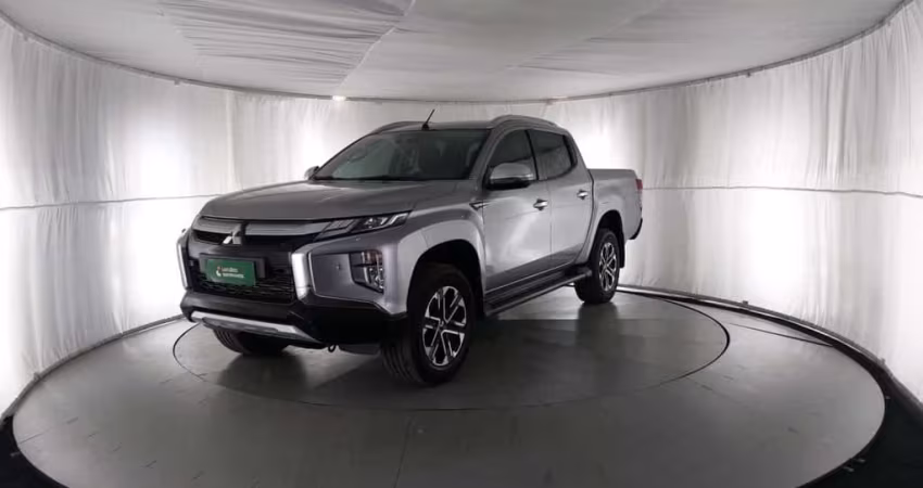 Mitsubishi L200 triton 2023 2.4 16v turbo diesel sport hpe-s cd 4p 4x4 automático