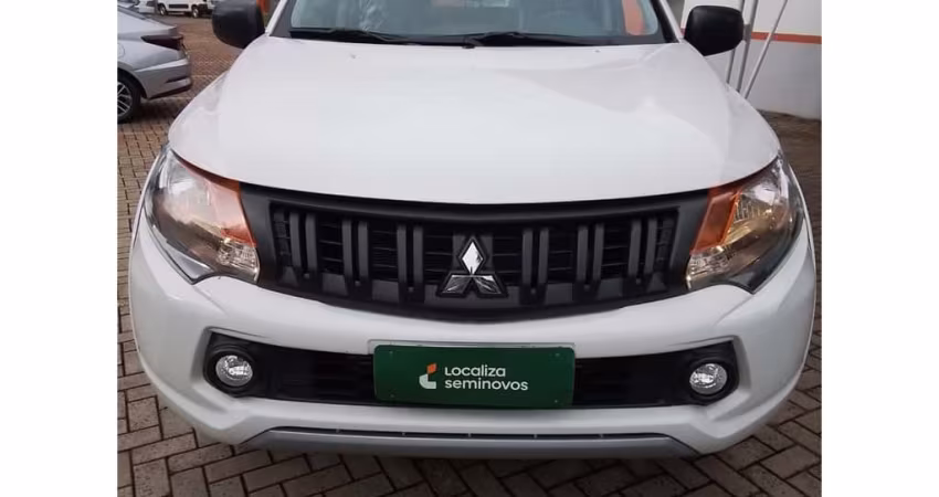 Mitsubishi L200 triton 2023 2.4 16v turbo diesel gl cd 4x4 manual