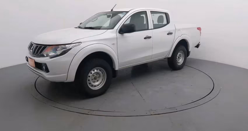 Mitsubishi L200 triton 2023 2.4 16v turbo diesel gls cd 4x4 automático