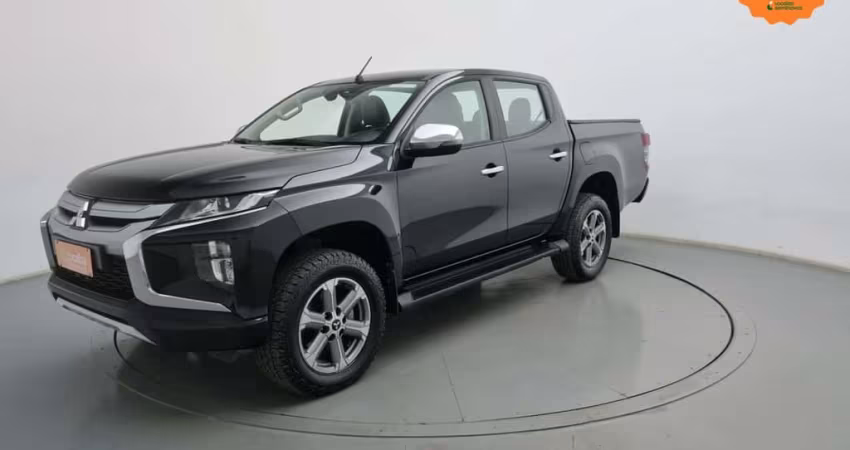 Mitsubishi L200 triton 2022 2.4 16v turbo diesel sport hpe cd 4p 4x4 automático