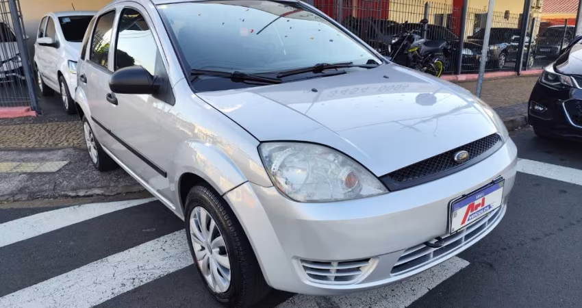 FIESTA 1.0 MUITO BEM CONSERVADO, COMPLETO MENOS DIREÇÃO HID.