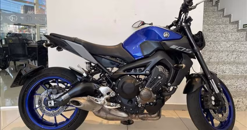 YAMAHA MT-09  - 2020/2021