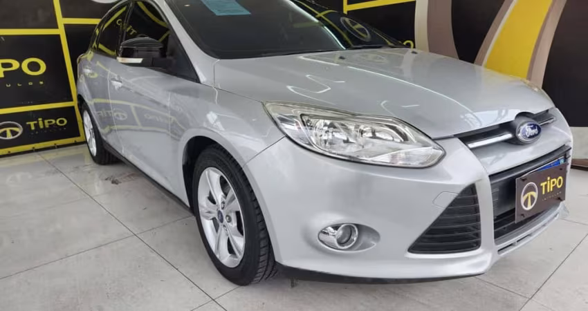 FORD FOCUS AUTOMATICO 1.6 2015