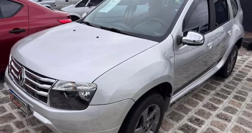 RENAULT DUSTER 2.0 D 4X2A 2014
