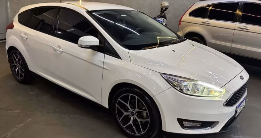 Focus 1.6 SE Plus Mec. - Flex - 2017