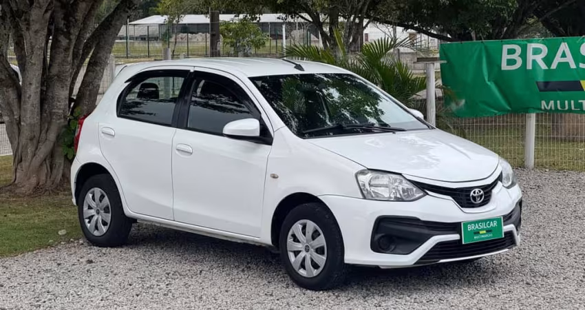Toyota ETIOS XS 1.5 Flex 16V 5p Mec.
