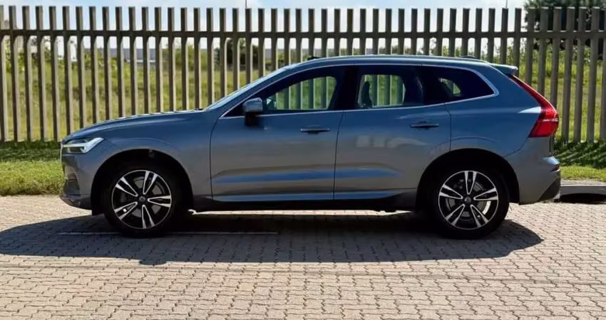 XC 60 D-5 MOMENTUM 2.0 AWD Diesel 5p