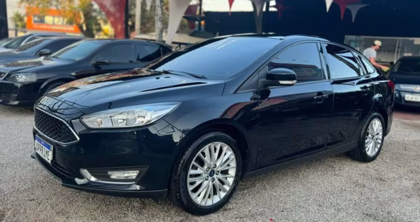 FORD Focus Sedan 2.0 16V 4P FLEX SE POWERSHIFT AUTOMÁTICO