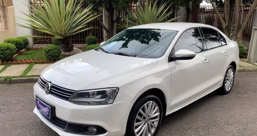 VOLKSWAGEN JETTA 2.0 T 2013