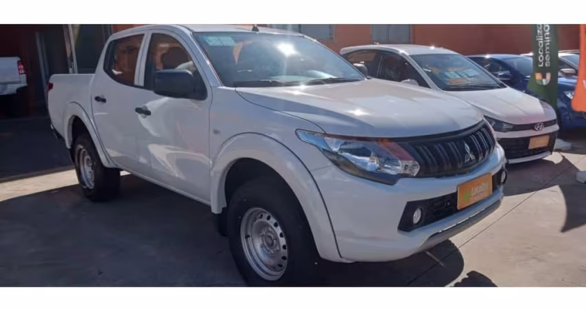 Mitsubishi L200 triton 2023 2.4 16v turbo diesel gl cd 4x4 manual
