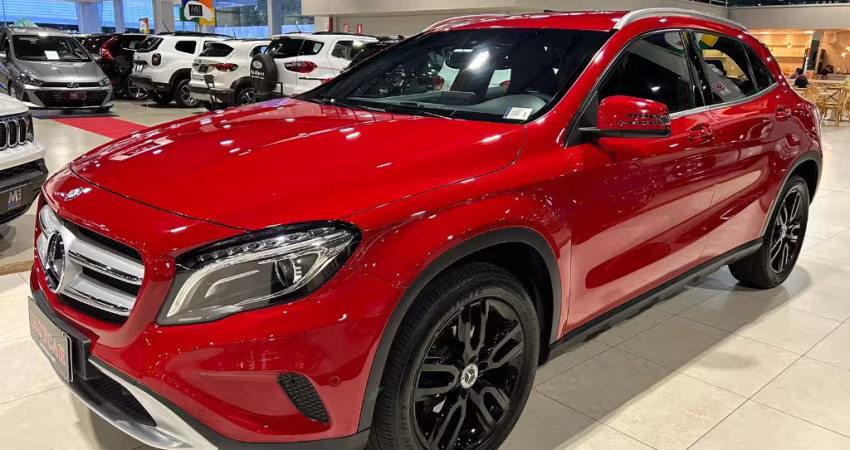 MERCEDES-BENZ GLA 200 