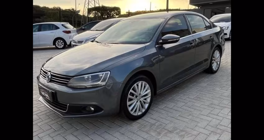 VOLKSWAGEN JETTA 2.0T 2014