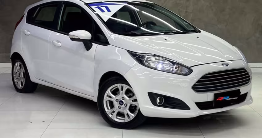 FORD FIESTA 16SEL 2017
