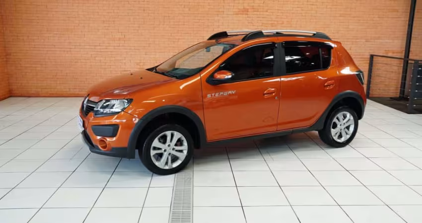 RENAULT SANDERO STEP 16 2015