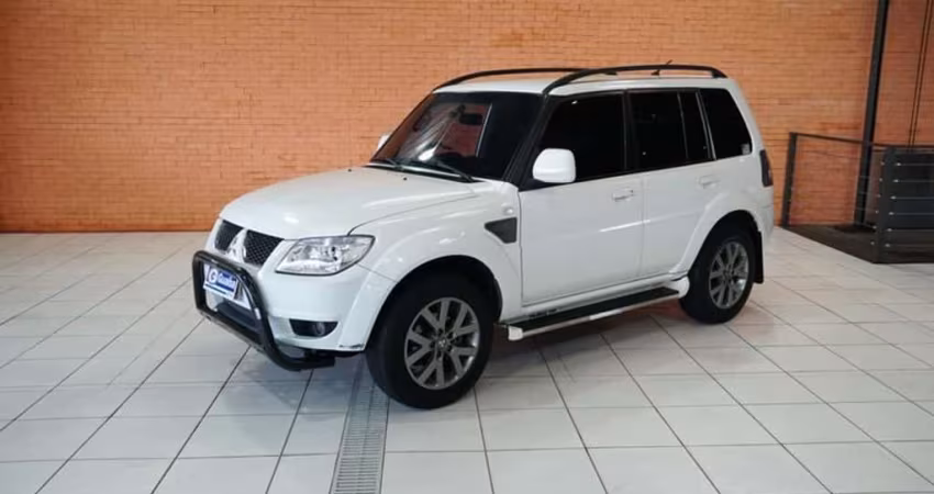 MITSUBISHI PAJERO TR4 FL 2WD HP 2015