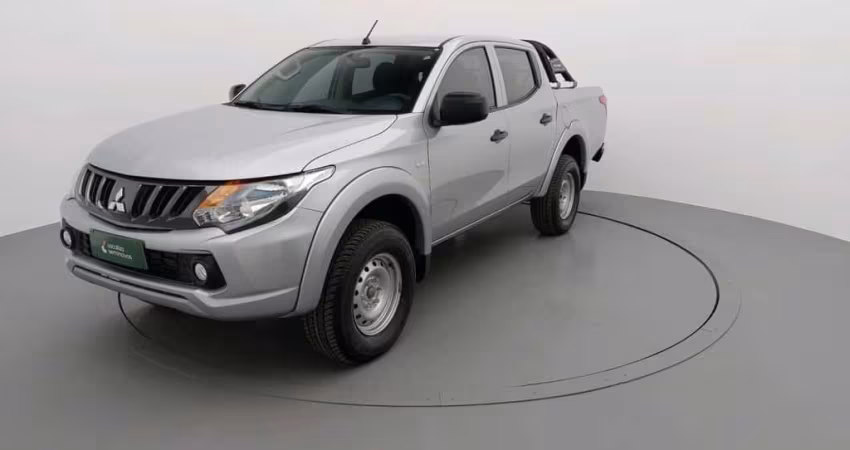 Mitsubishi L200 triton 2023 2.4 16v turbo diesel gls cd 4x4 automático