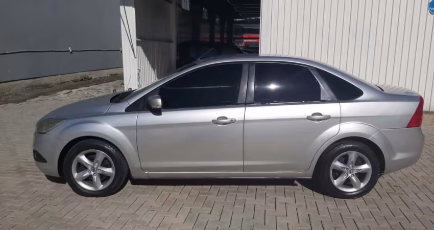 Ford Focus 2.0 16V/SE/SE Plus Flex 5p Aut.