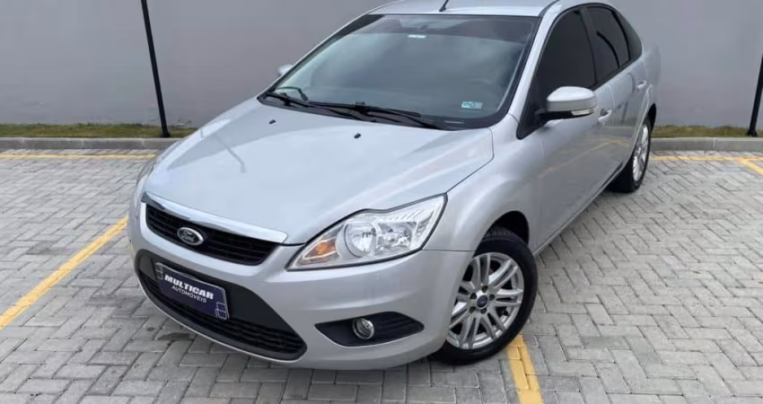 Focus Sedan 1.6/1.6 Flex 8V/16V 4p Mec.