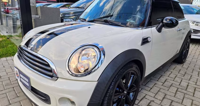 MINI ONE 2013