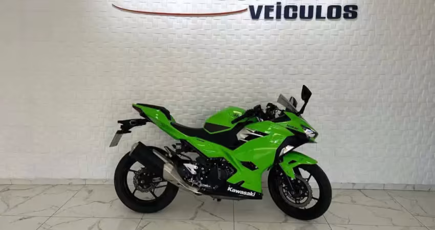 Kawasaki Ninja 400 apenas 5000km - Verde - 2019/2019