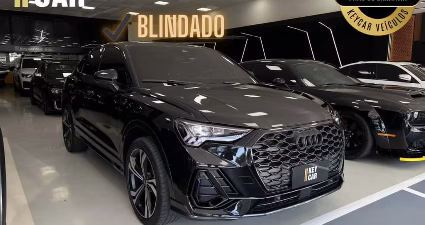 AUDI Q3 SPB Perf. Black 2.0 TFSI Tipt. Quat.