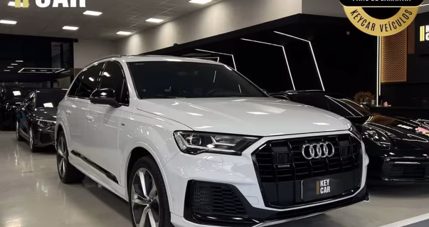 AUDI Q7 S-Line 3.0 V6 TFSI Quattro Tiptronic