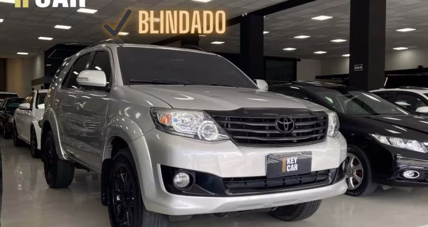 TOYOTA HILUX SW4 SW4 SR 4x2 2.7/ 2.7 Flex 16V Aut.