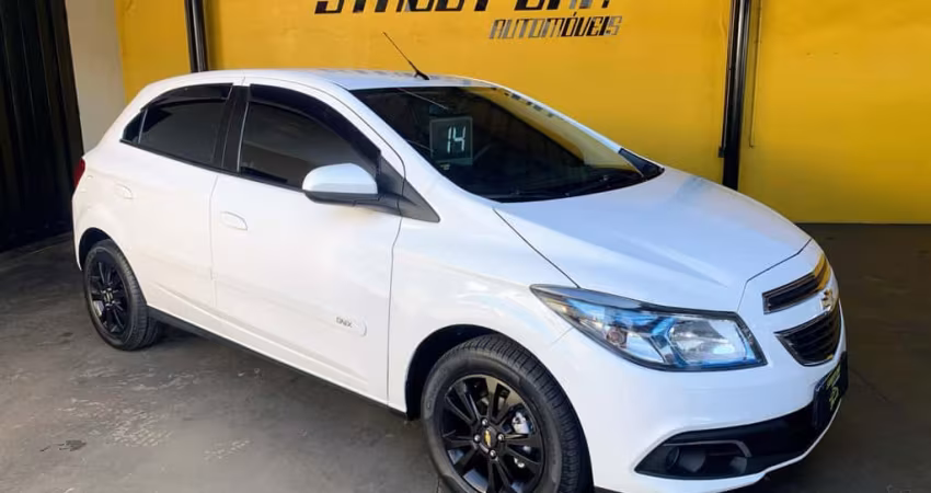 CHEVROLET ONIX HATCH LTZ 1.4 8V FlexPower 5p Mec.