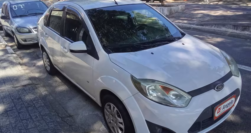 Ford Fiesta Sedan 1.6 8v Se Flex 4p 2014.